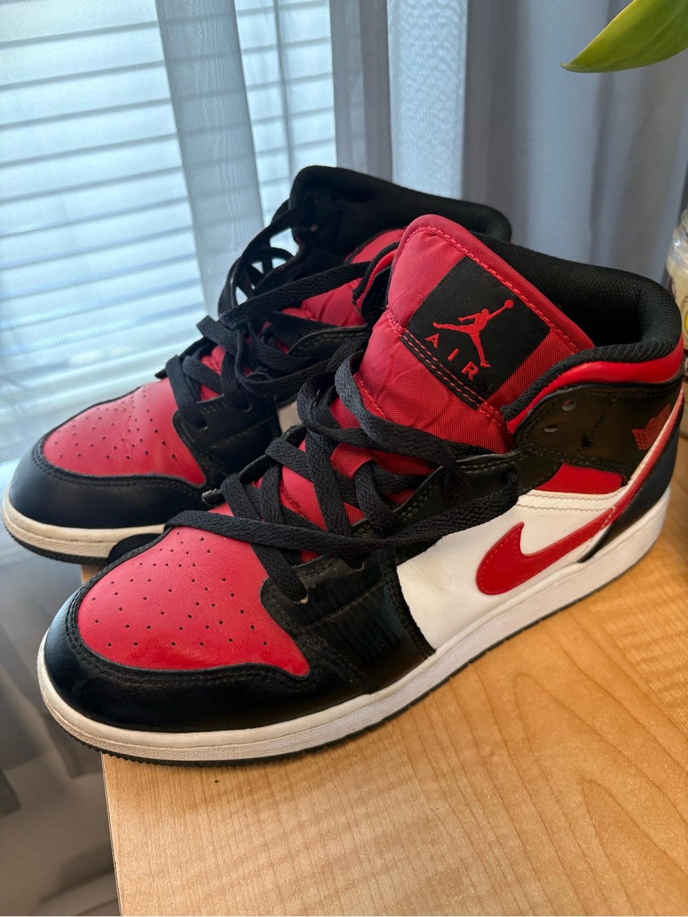 Jordan Kids Mid-Top Sneakers in Red, Black and White